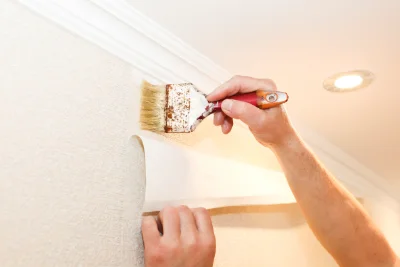 Pose de papier peint à Plaigne — revêtements muraux et toiles de verre